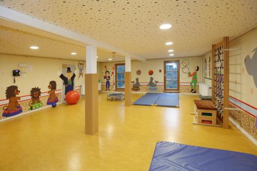 2301Elisabeth7Schleifer62